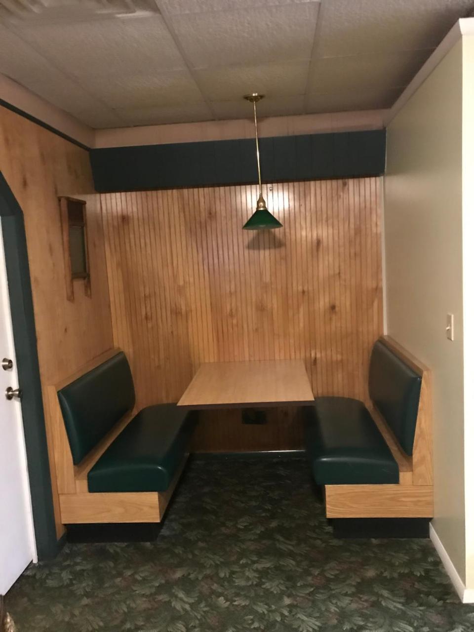 Evergreen Hotel Oswego